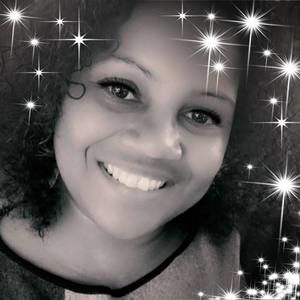 Meet your Posher, Simone